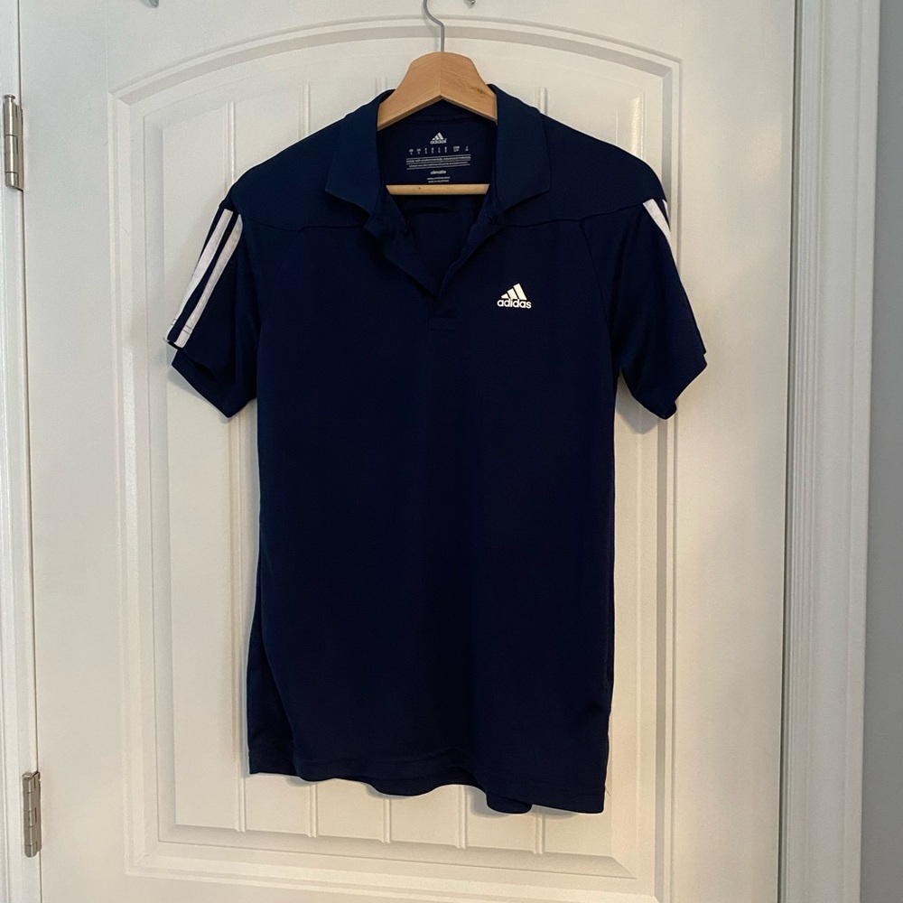 Adidas T shirt in perfect condition